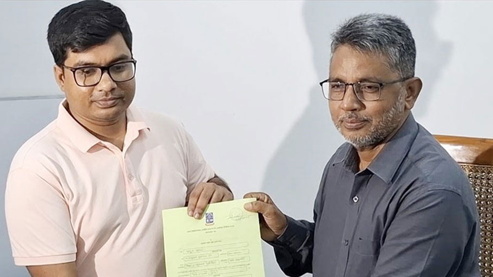 ডাকসু নির্বাচন: ছাত্রলীগ সম্পৃক্ততায় বাদ জুলিয়াস সিজার